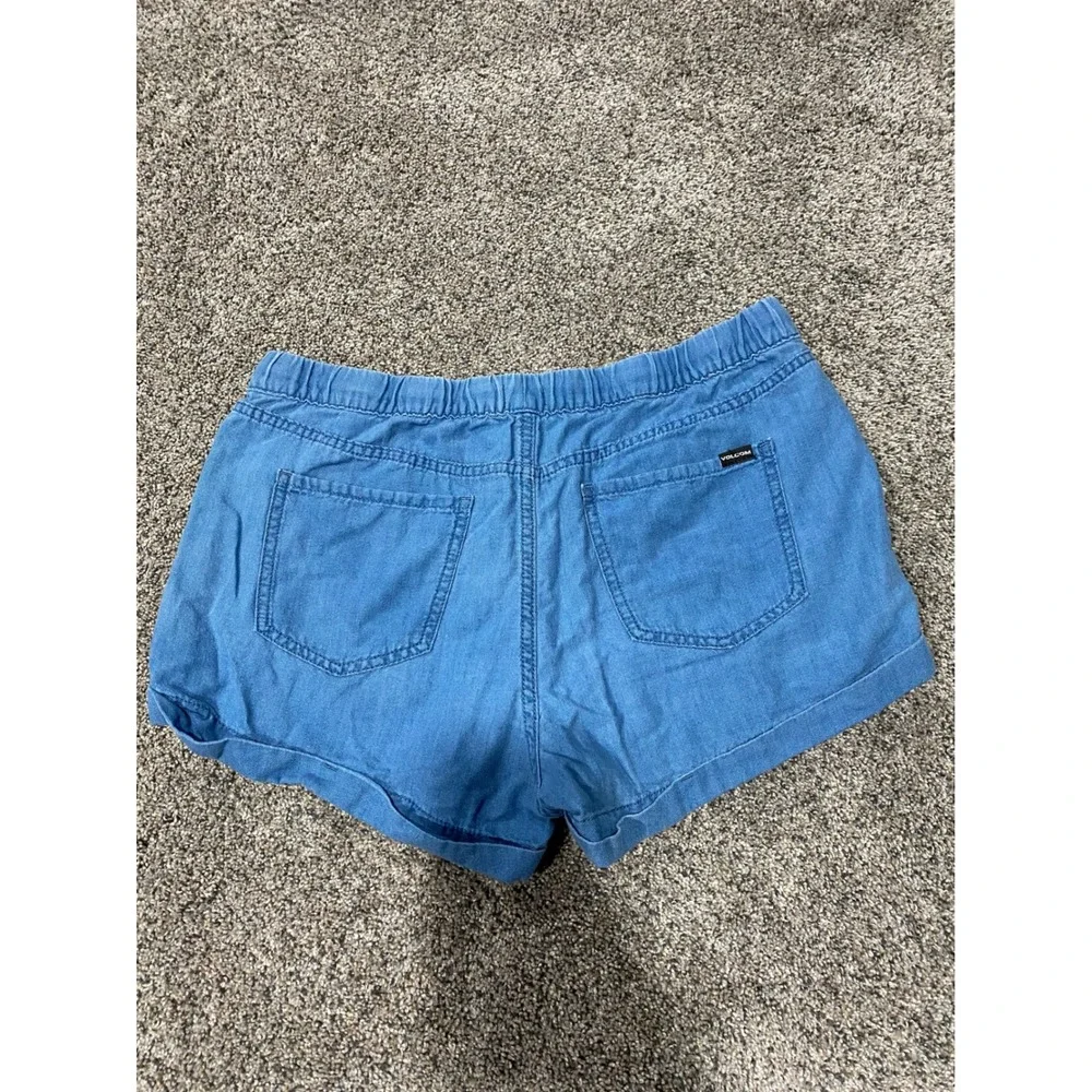 Volcom Womens Blue Chambray Pull On Shorts Elastic Waist Drawstring Size Large